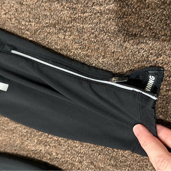 Nike Wonen’s L running stretch bike pants leggings bottom black zippers pocket - Picture 2 of 8